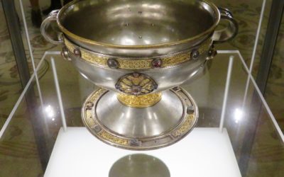 The Cauldron and the Chalice